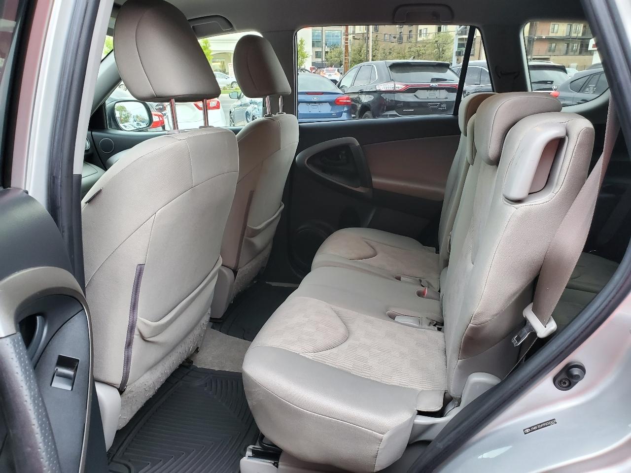 Toyota RAV4 4WD 4dr 4-cyl 4-Spd AT (Natl) 2009