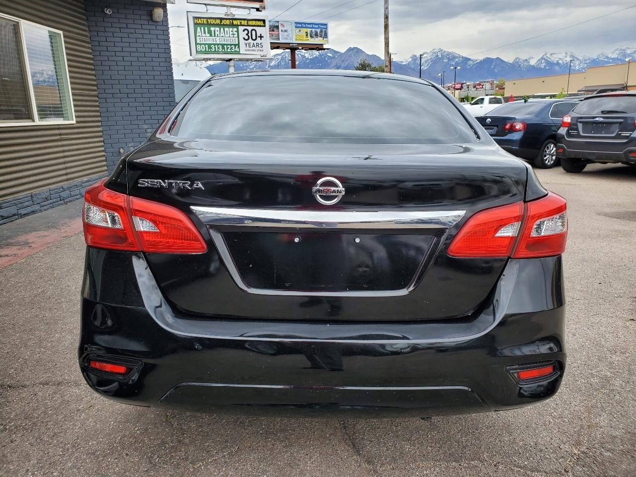 Nissan Sentra S CVT 2019