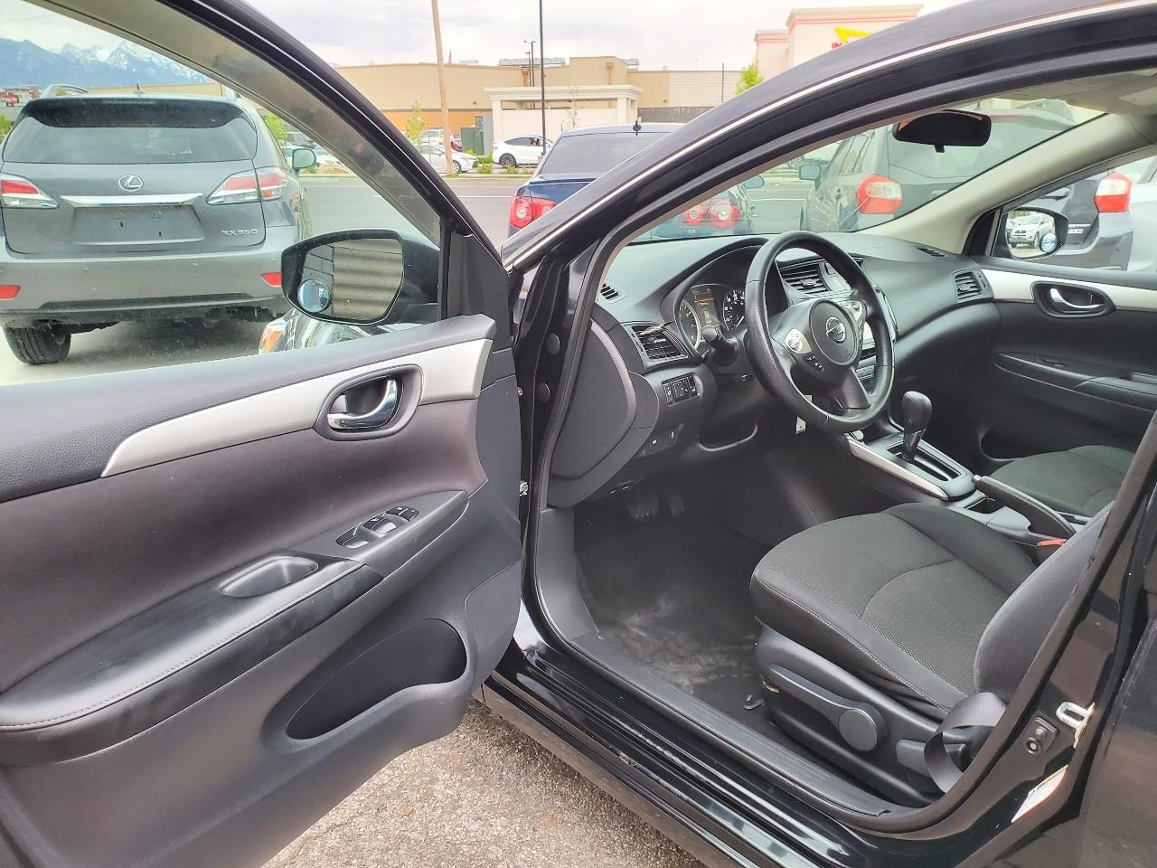 Nissan Sentra S CVT 2019