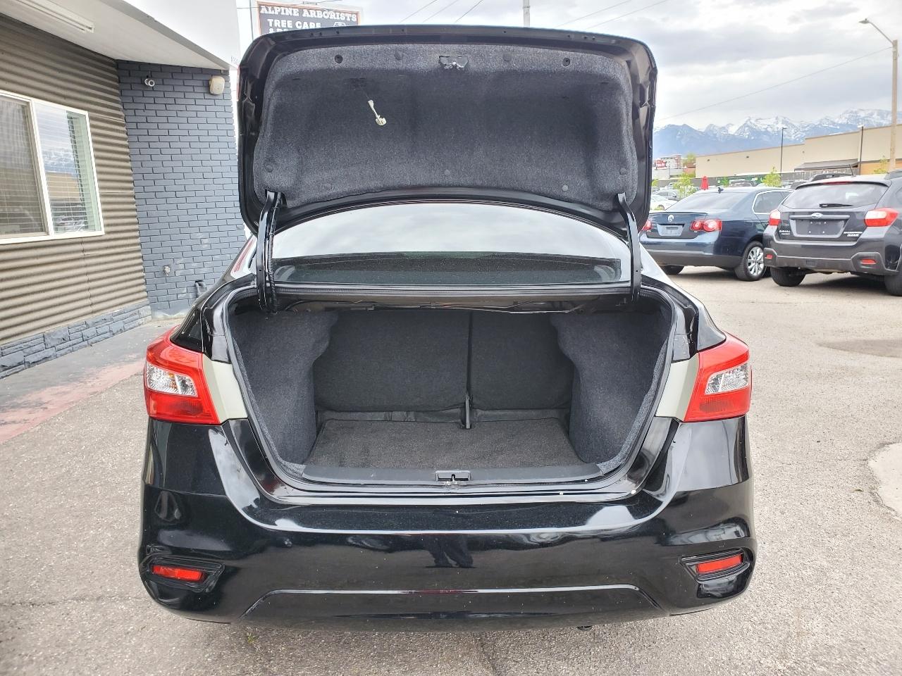 Nissan Sentra S CVT 2019