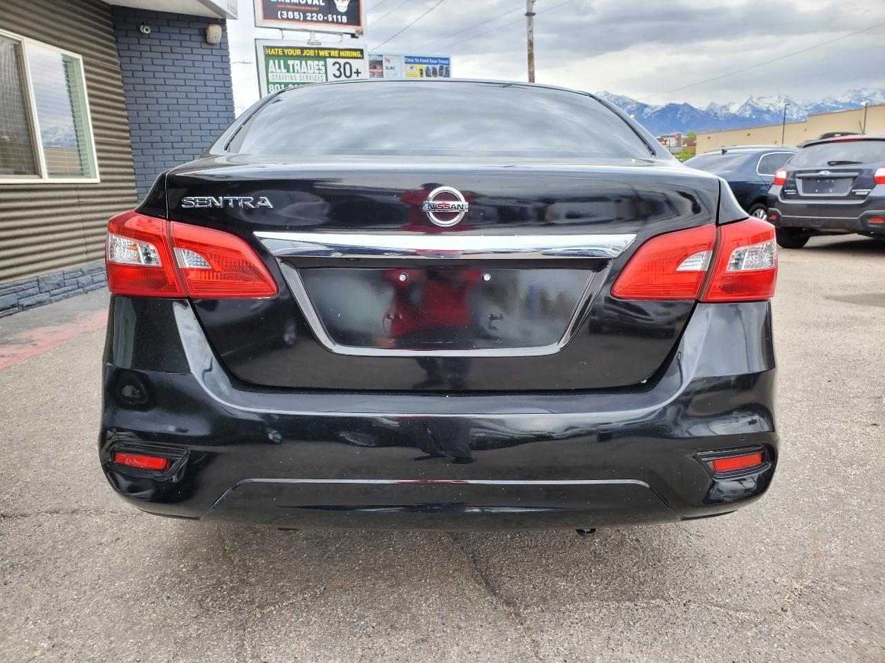 Nissan Sentra S CVT 2019