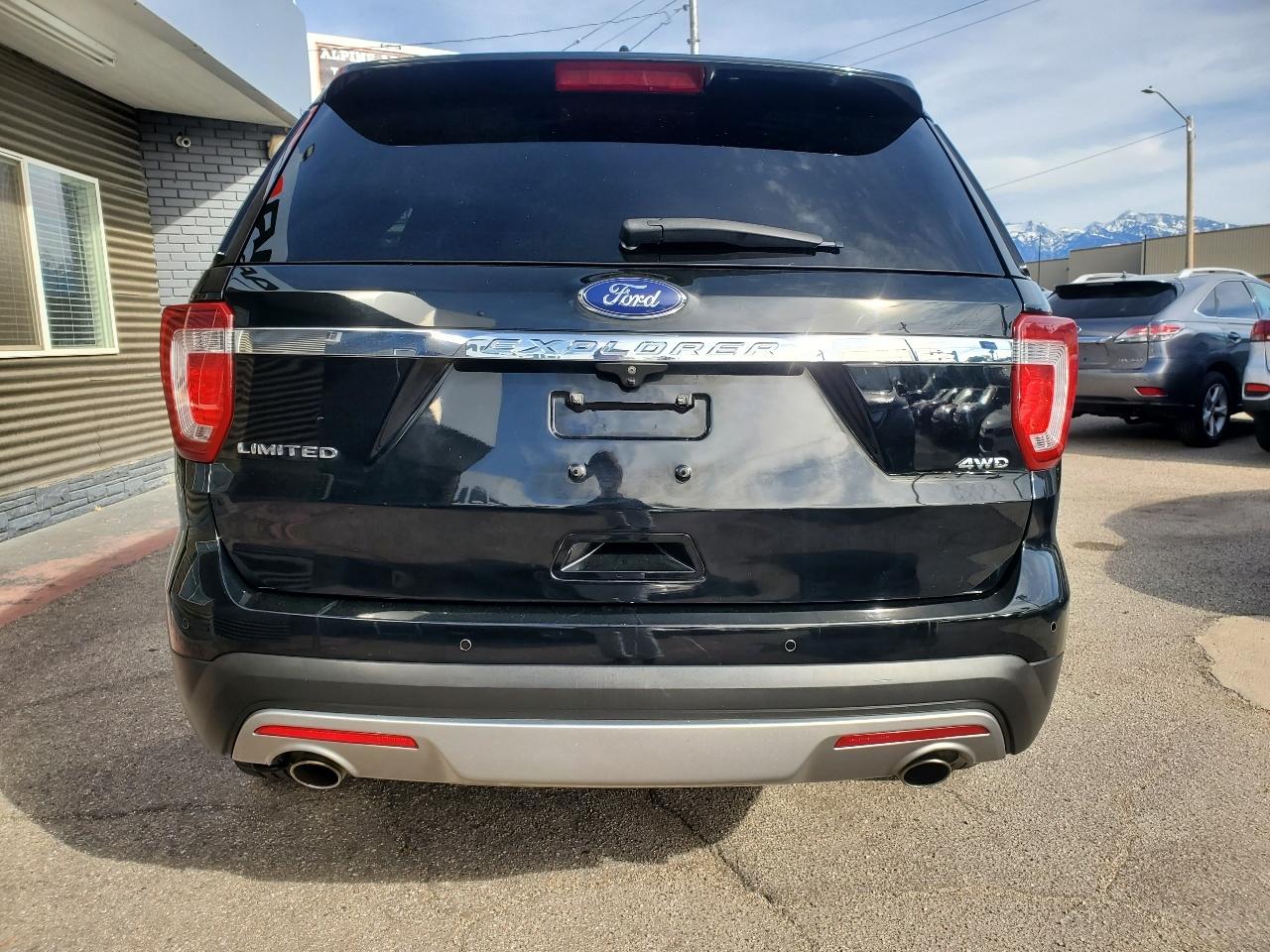 Ford Explorer Limited 4WD 2017