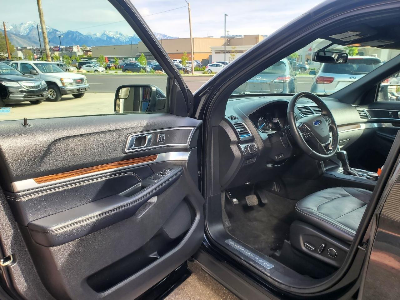 Ford Explorer Limited 4WD 2017