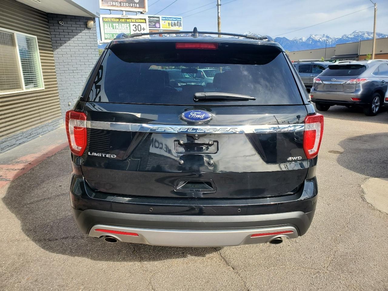 Ford Explorer Limited 4WD 2017