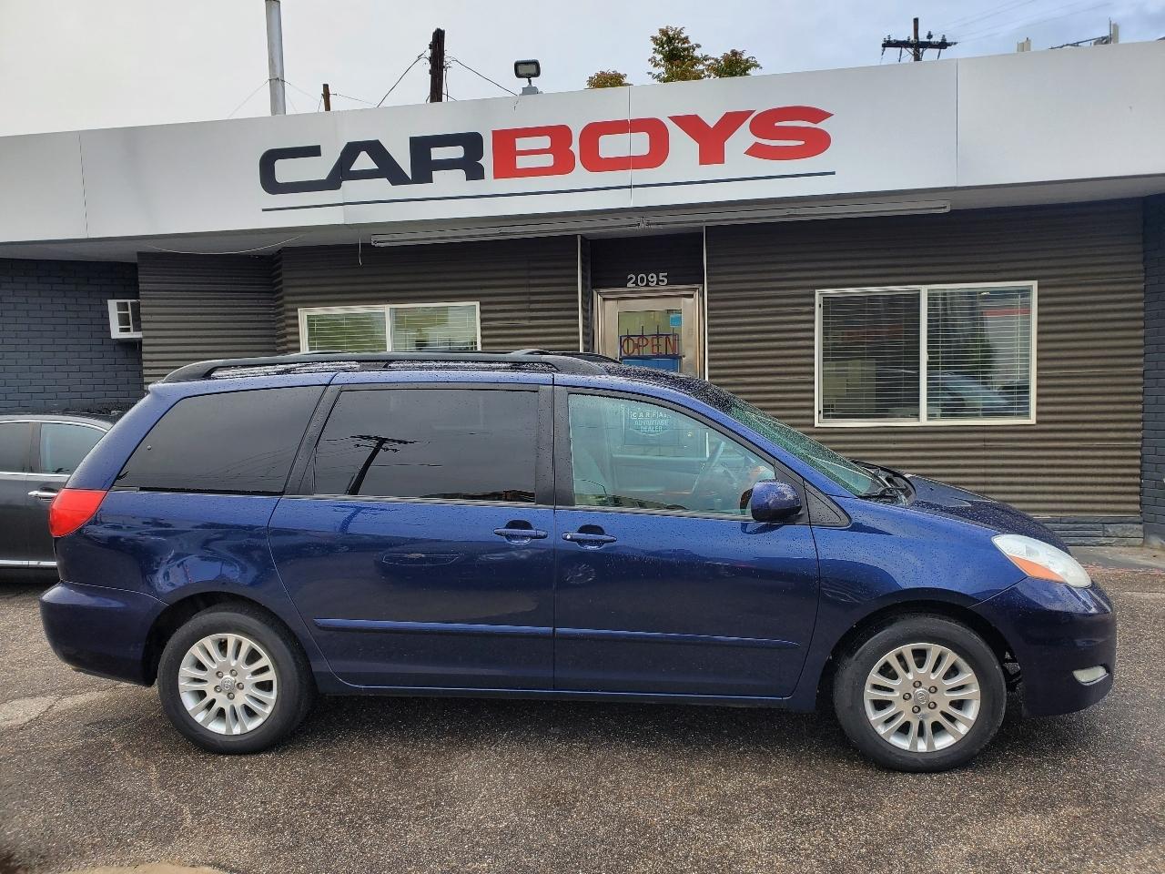 Toyota Sienna 5dr 7-Pass Van XLE Ltd AWD (Natl) 2007
