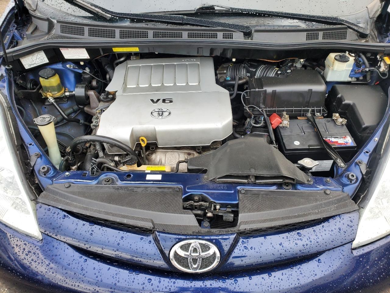 Toyota Sienna 5dr 7-Pass Van XLE Ltd AWD (Natl) 2007