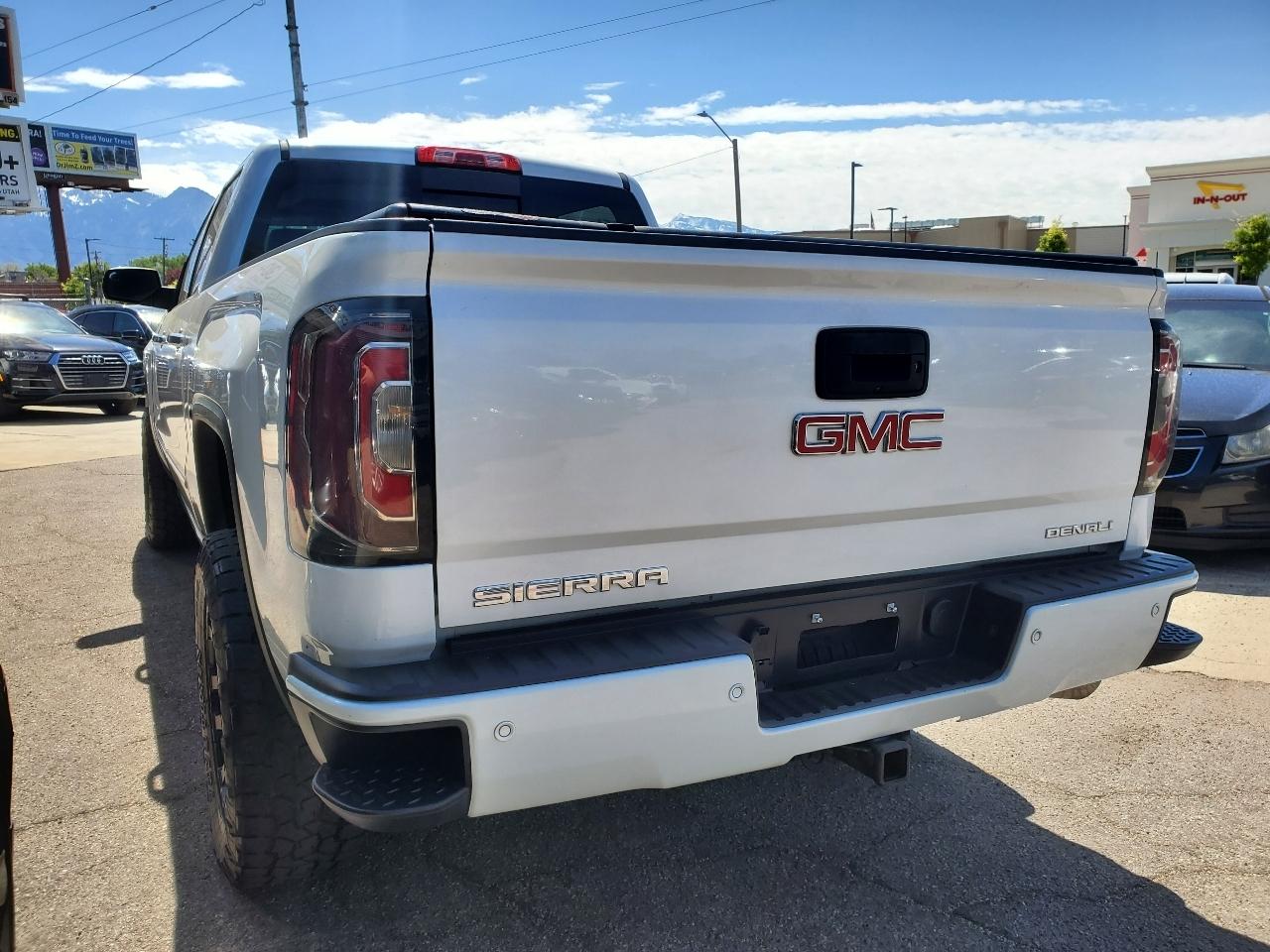GMC Sierra 1500 4WD Crew Cab 153.0" Denali 2016