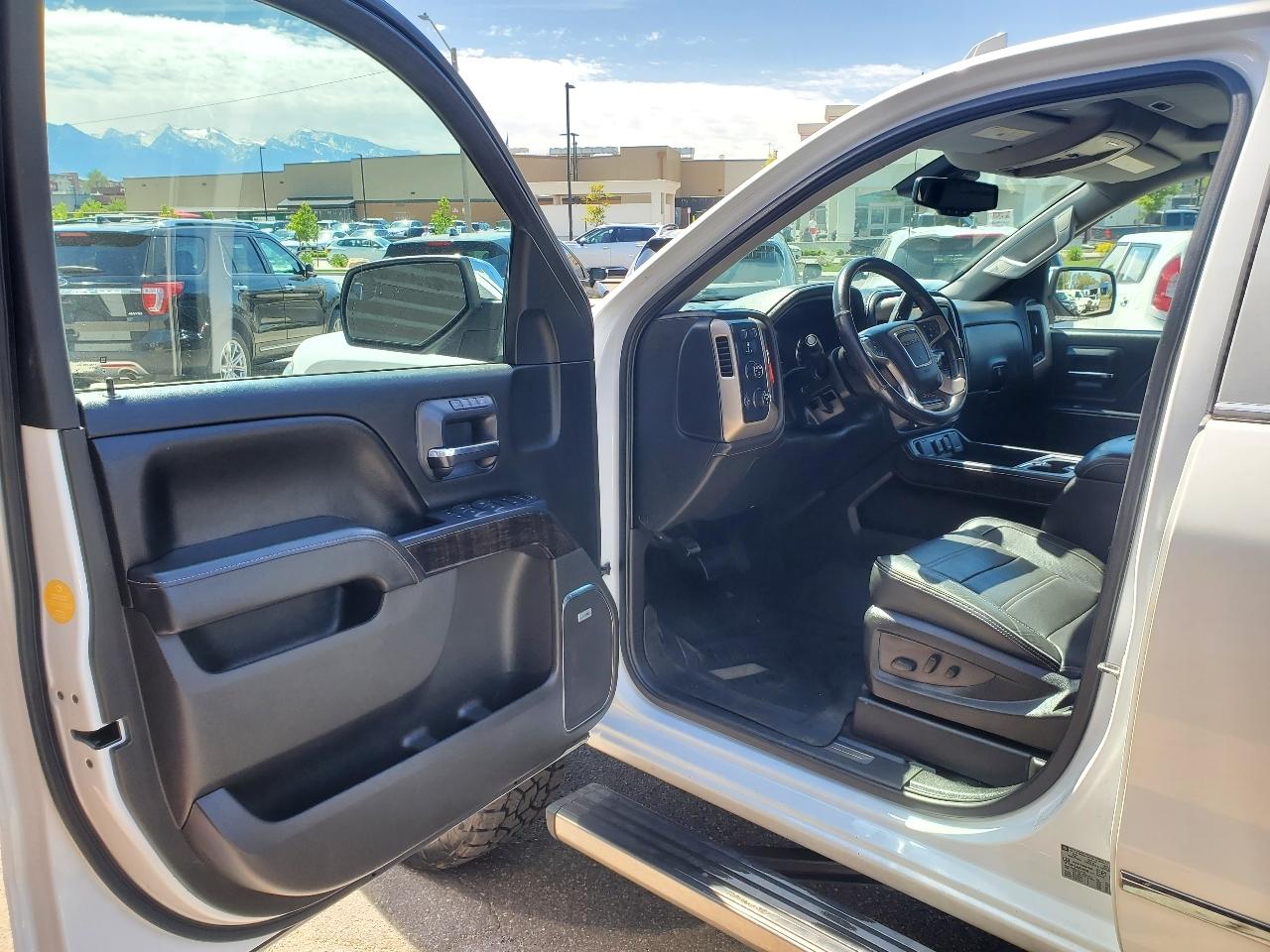 GMC Sierra 1500 4WD Crew Cab 153.0" Denali 2016