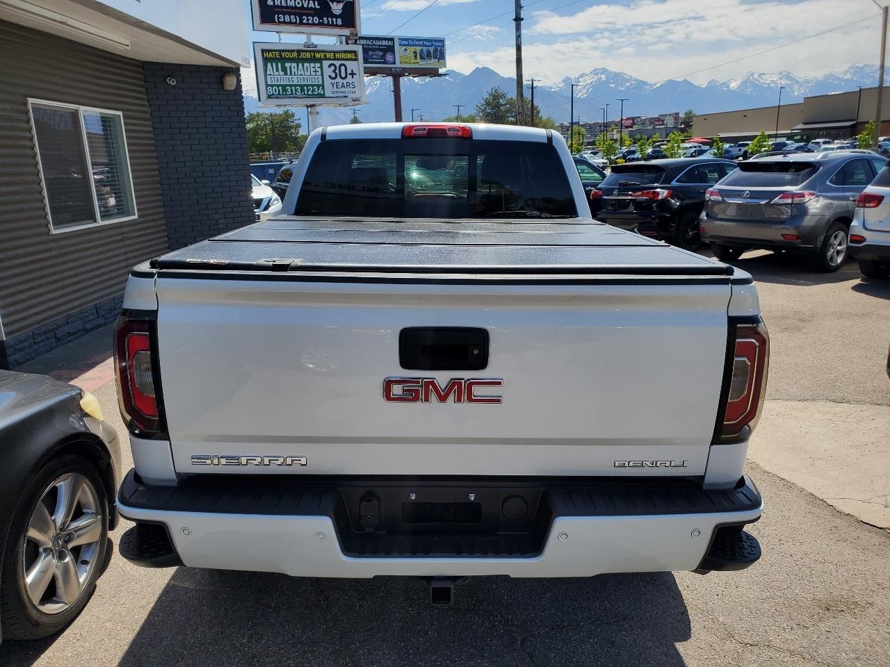 GMC Sierra 1500 4WD Crew Cab 153.0" Denali 2016