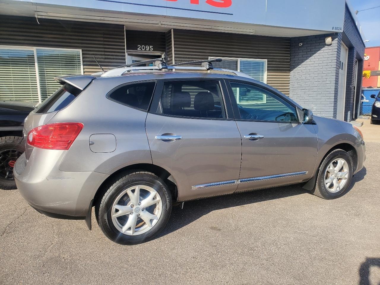 Nissan Rogue AWD 4dr SV 2011