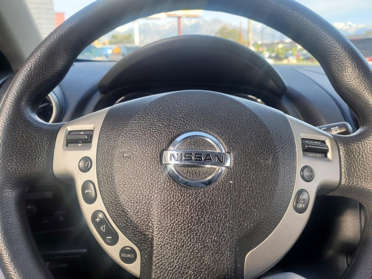 Nissan Rogue AWD 4dr SV 2011