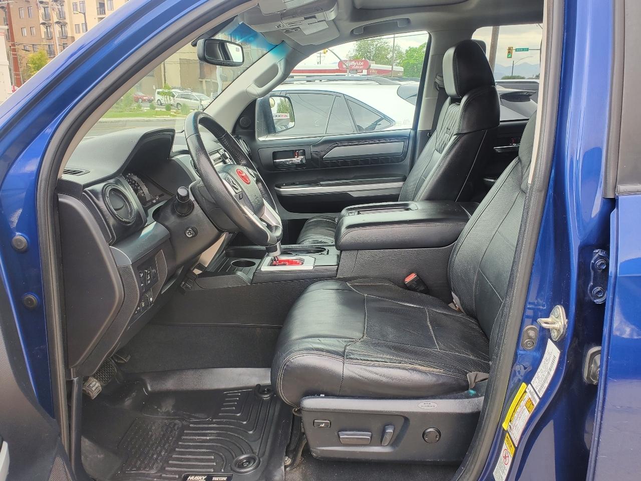 Toyota Tundra 4WD Truck CrewMax 5.7L FFV V8 6-Spd AT Platinum (Natl) 2014