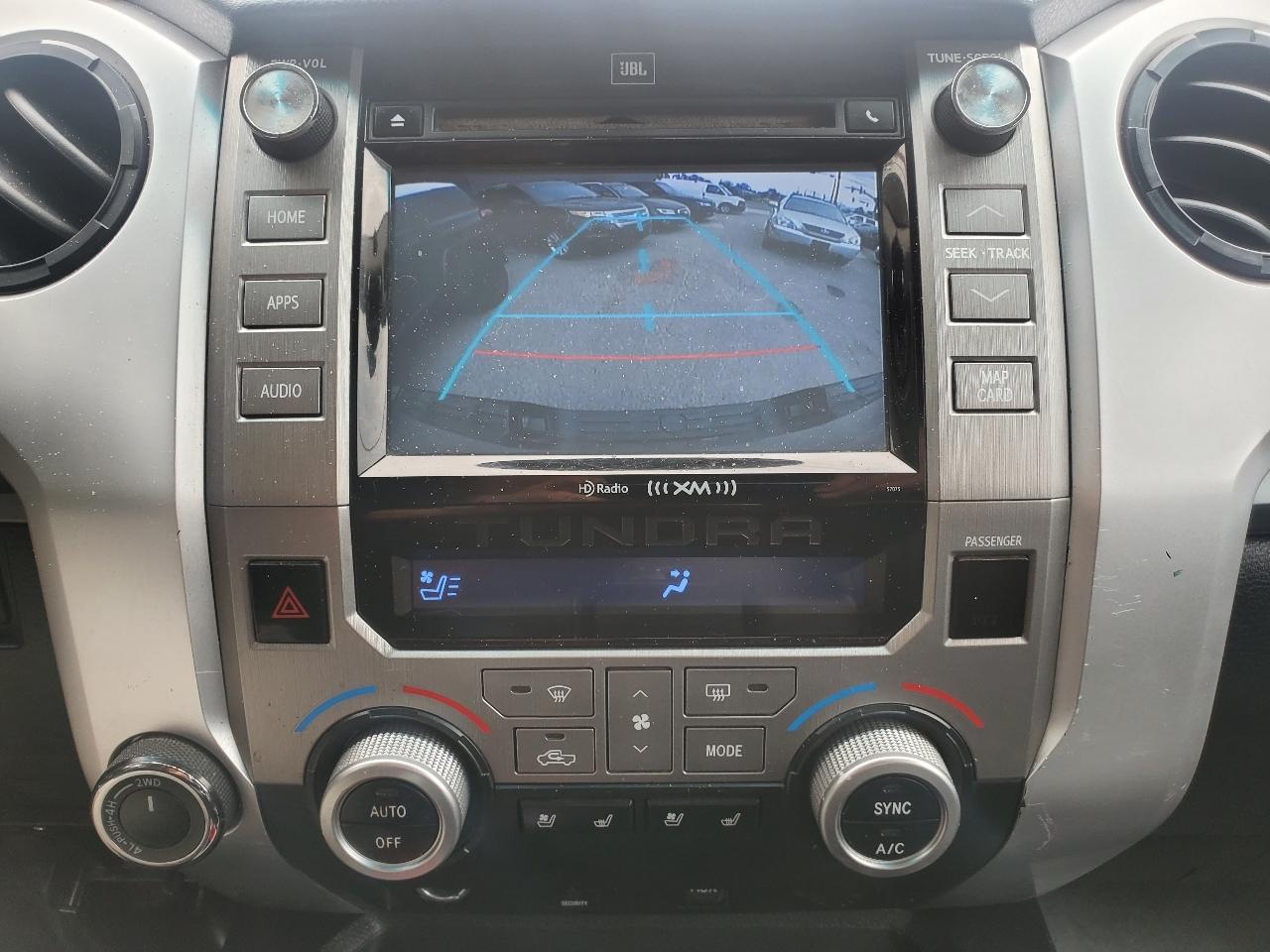 Toyota Tundra 4WD Truck CrewMax 5.7L FFV V8 6-Spd AT Platinum (Natl) 2014