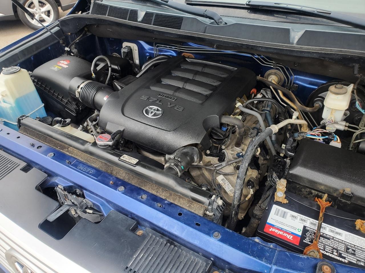 Toyota Tundra 4WD Truck CrewMax 5.7L FFV V8 6-Spd AT Platinum (Natl) 2014