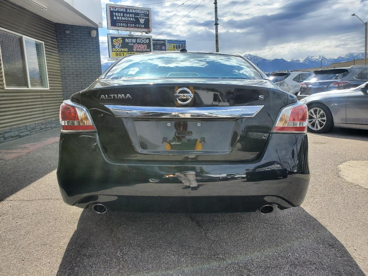Nissan Altima 4dr Sdn I4 2.5 S 2015
