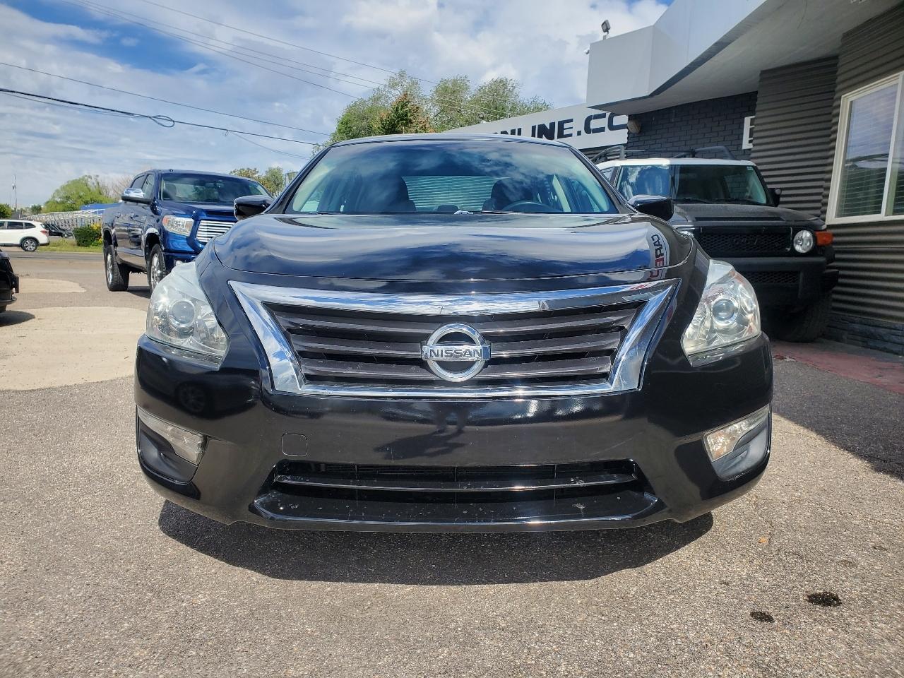 Nissan Altima 4dr Sdn I4 2.5 S 2015