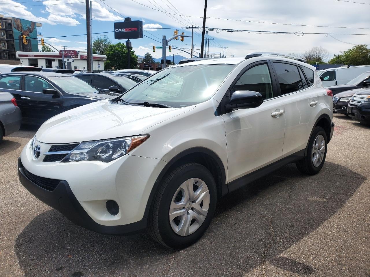 Toyota RAV4 AWD 4dr LE (Natl) 2015
