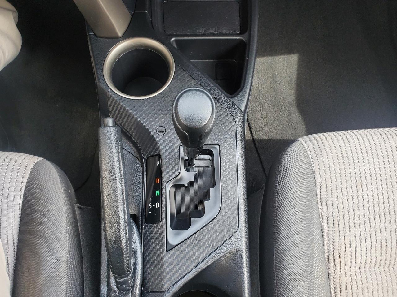 Toyota RAV4 AWD 4dr LE (Natl) 2015