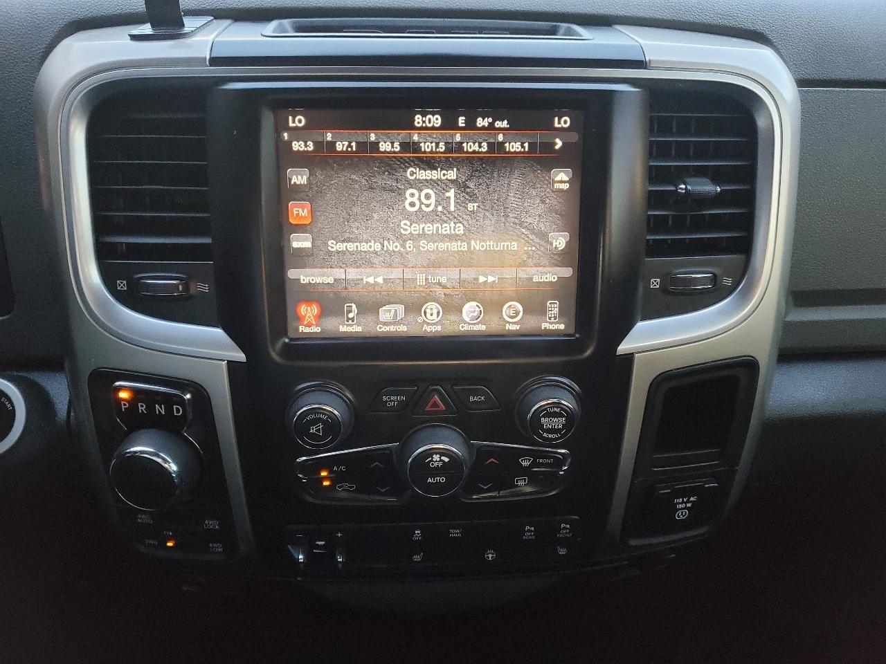 RAM 1500 4WD Crew Cab 140.5" Big Horn 2016