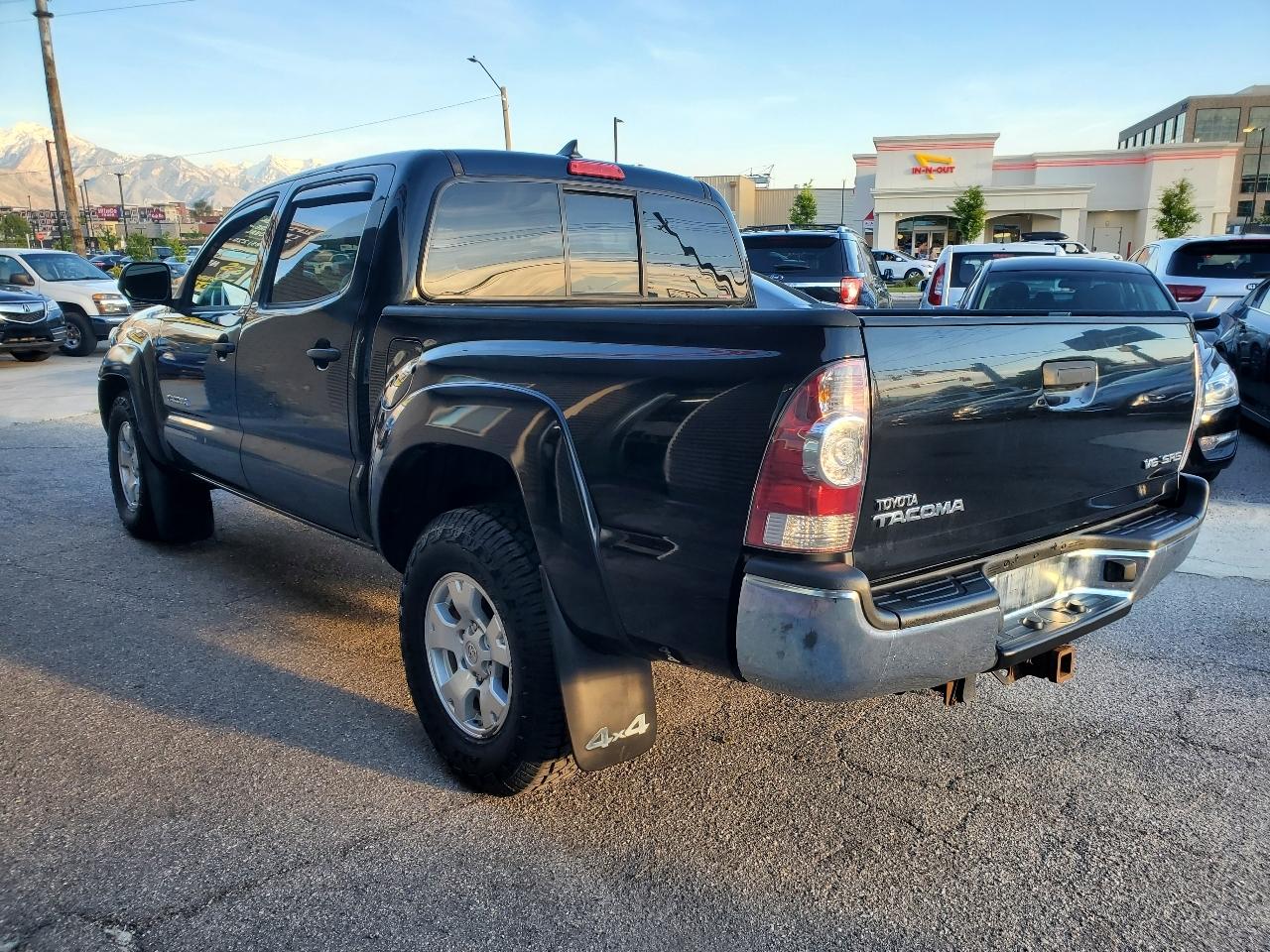 Toyota Tacoma 4WD Double Cab V6 MT (Natl) 2014