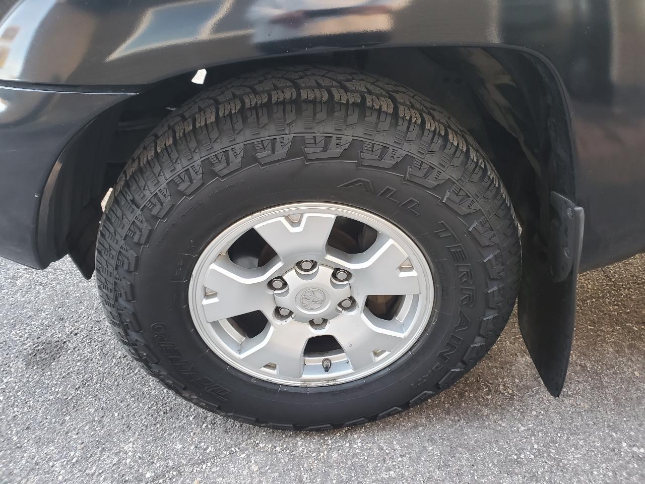Toyota Tacoma 4WD Double Cab V6 MT (Natl) 2014