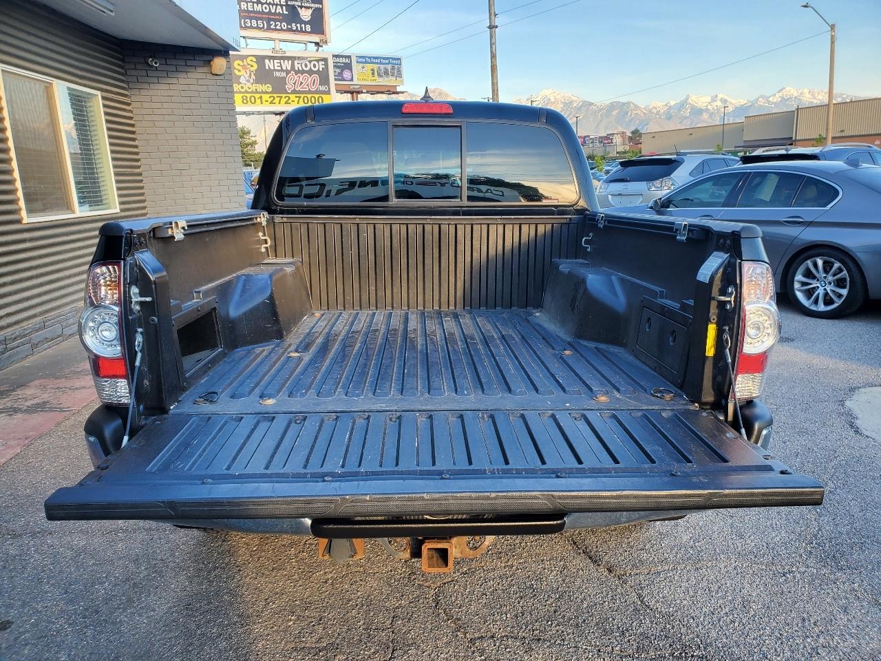 Toyota Tacoma 4WD Double Cab V6 MT (Natl) 2014