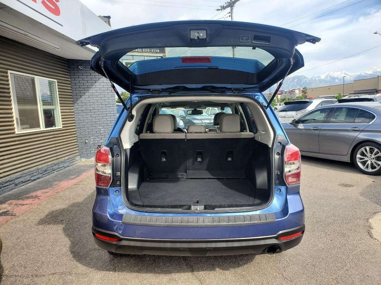 Subaru Forester 4dr CVT 2.5i Limited PZEV 2015