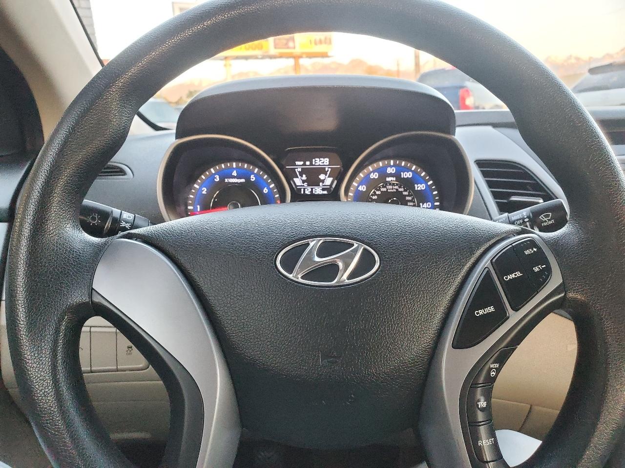 Hyundai Elantra 4dr Sdn Man SE (Ulsan Plant) 2015
