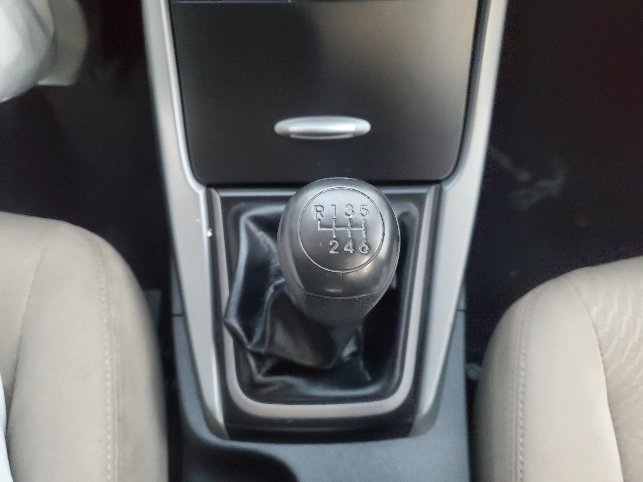 Hyundai Elantra 4dr Sdn Man SE (Ulsan Plant) 2015
