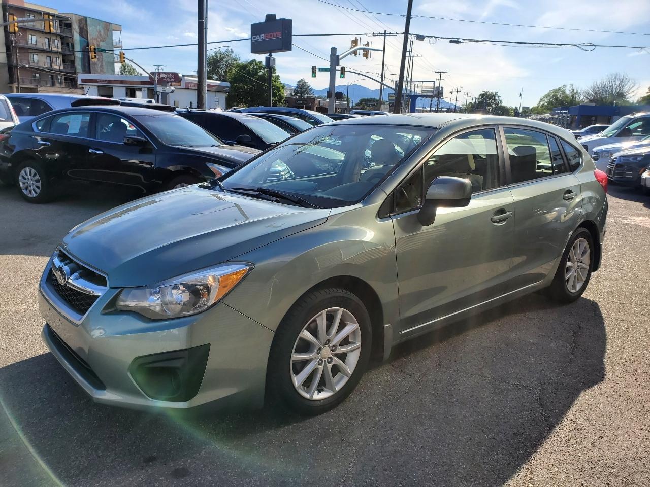 Subaru Impreza Wagon 5dr Auto 2.0i Premium 2014