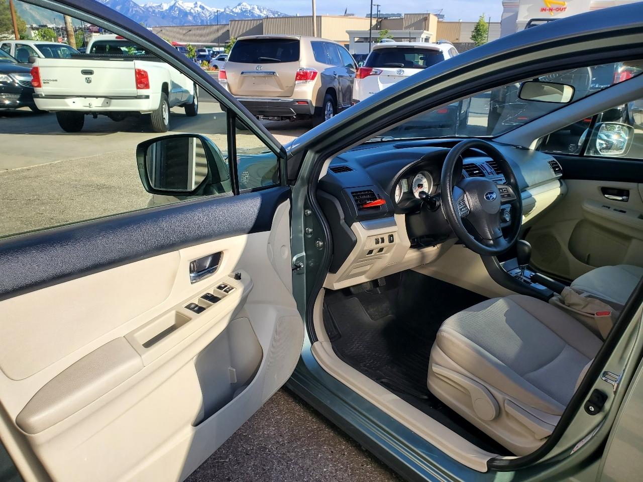 Subaru Impreza Wagon 5dr Auto 2.0i Premium 2014