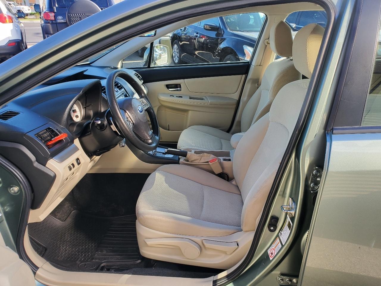 Subaru Impreza Wagon 5dr Auto 2.0i Premium 2014