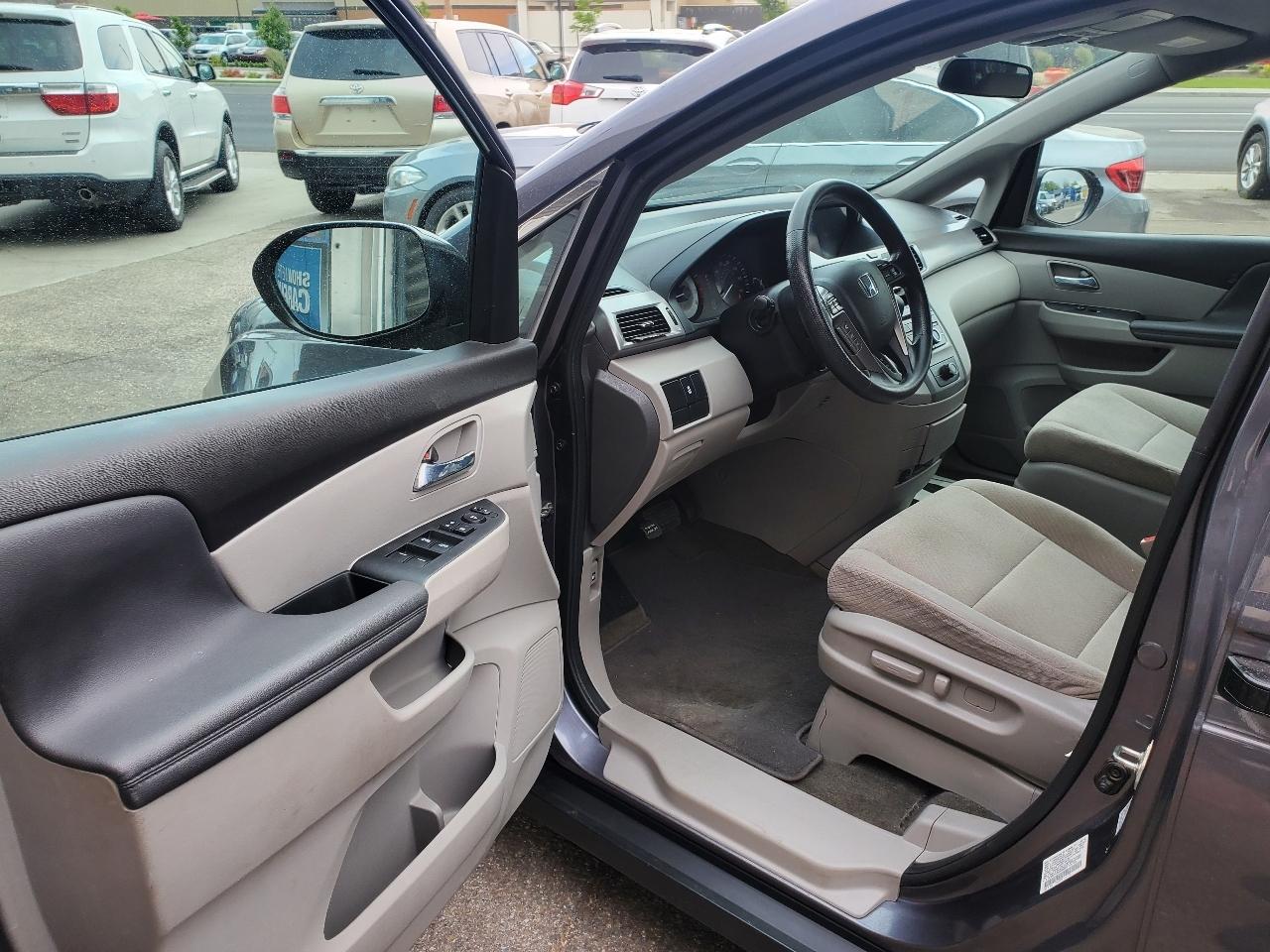 Honda Odyssey 5dr LX 2016