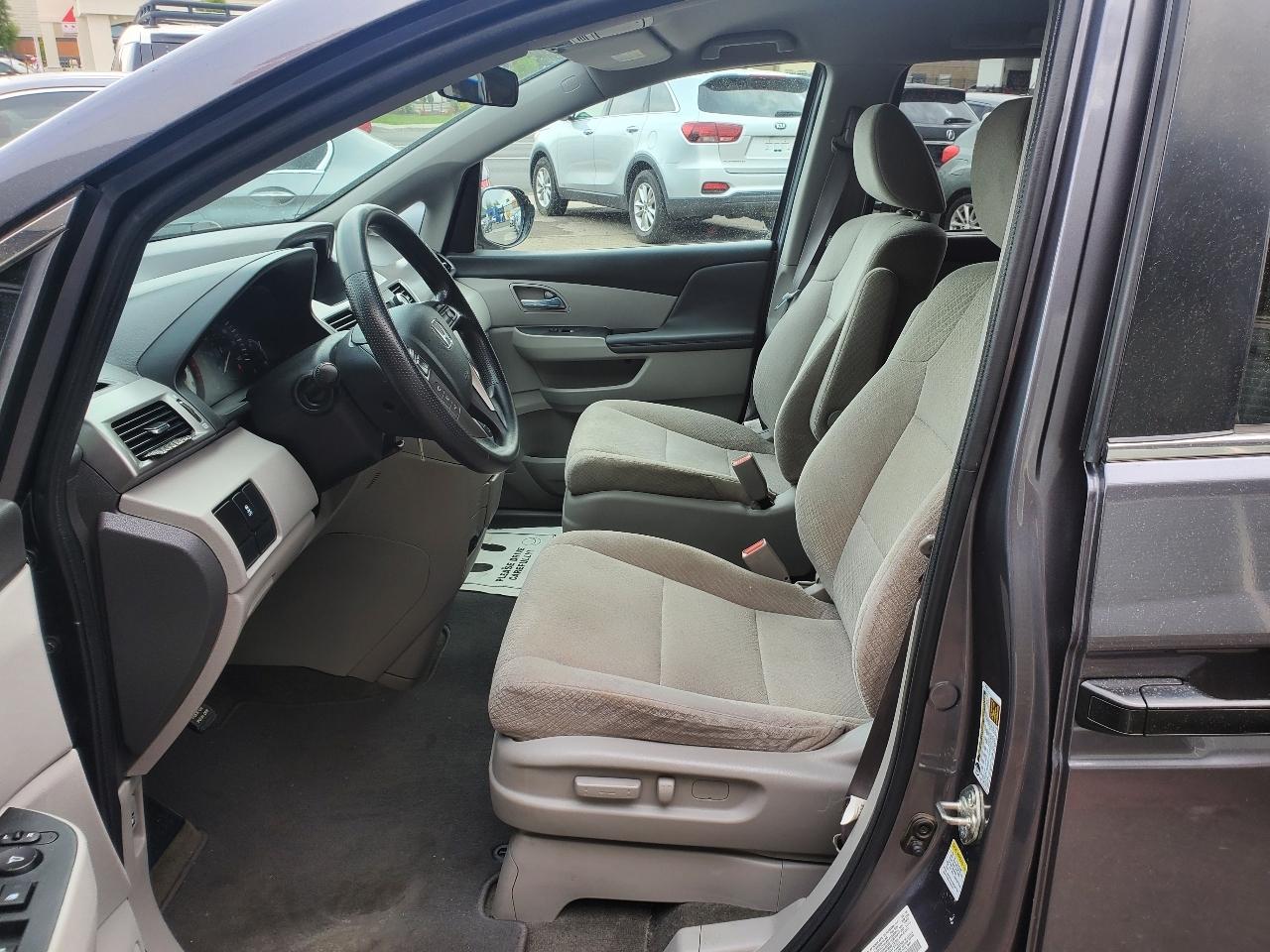 Honda Odyssey 5dr LX 2016