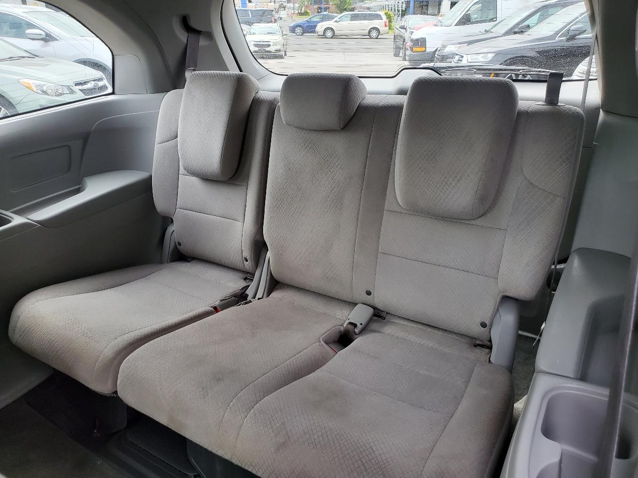 Honda Odyssey 5dr LX 2016