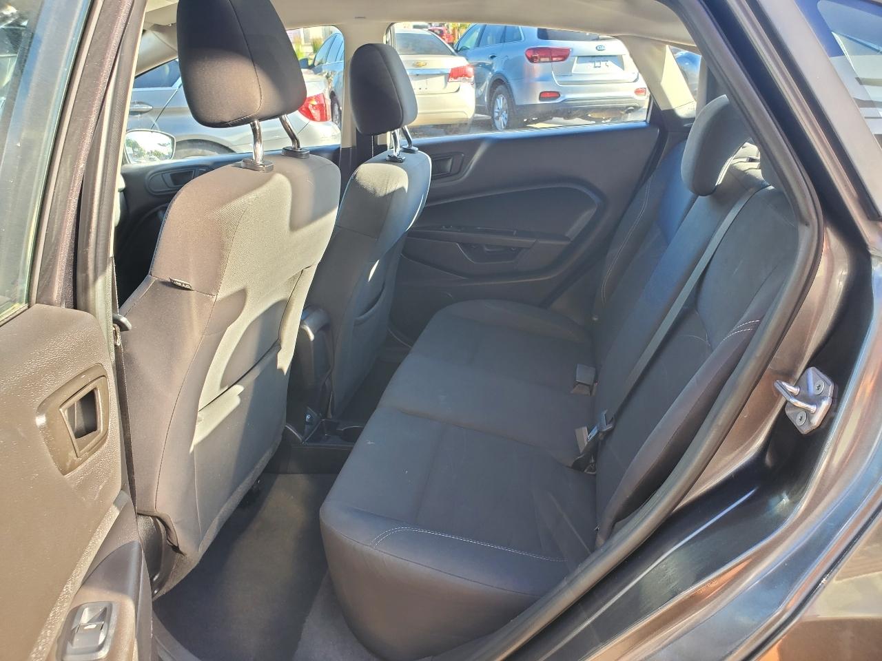Ford Fiesta SE Sedan 2017