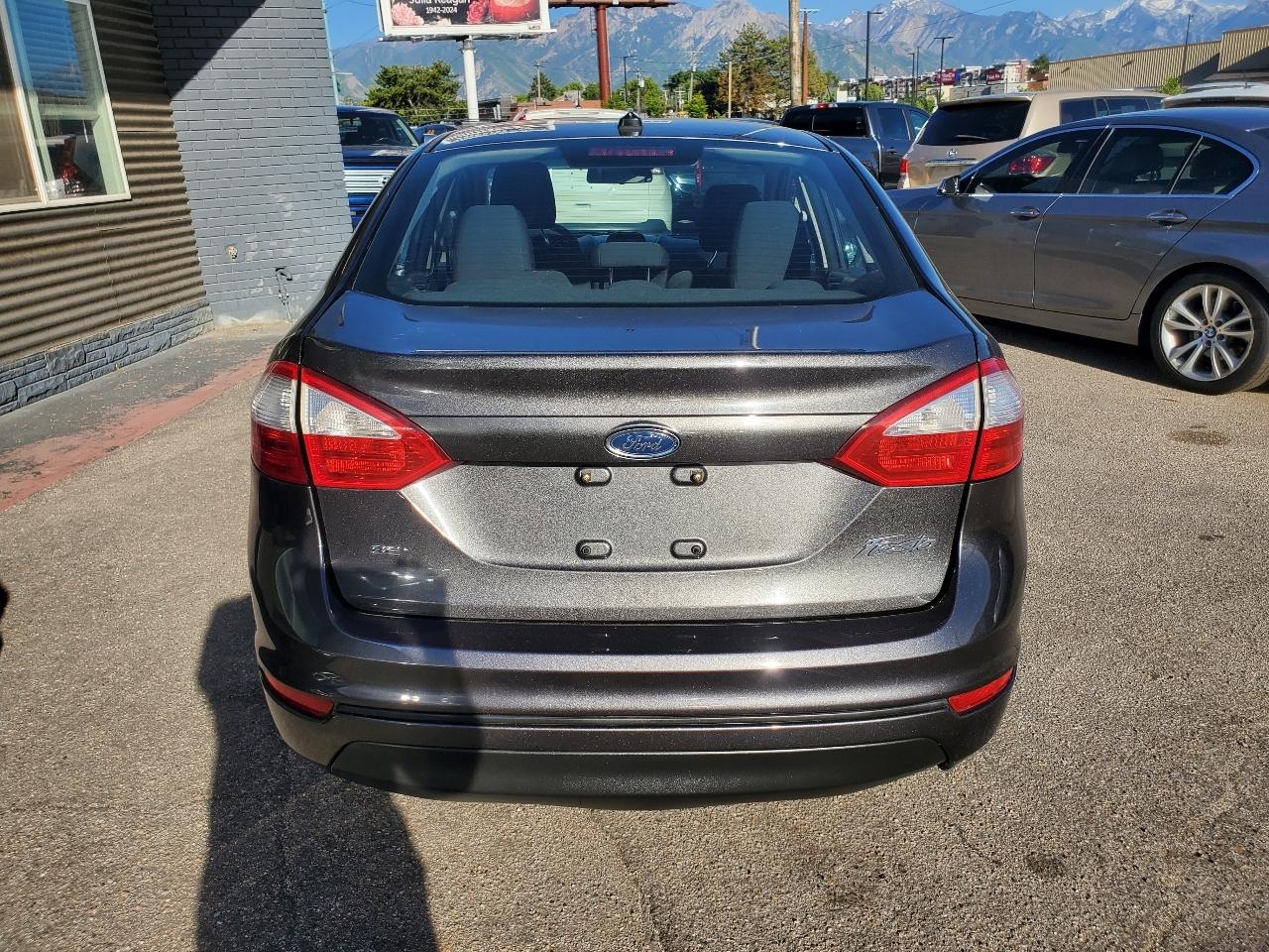Ford Fiesta SE Sedan 2017