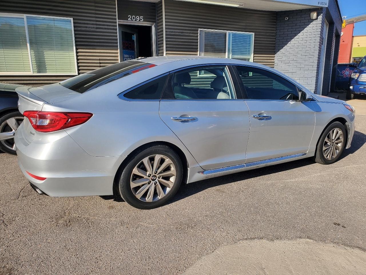 Hyundai Sonata Sport 2.4L PZEV 2017
