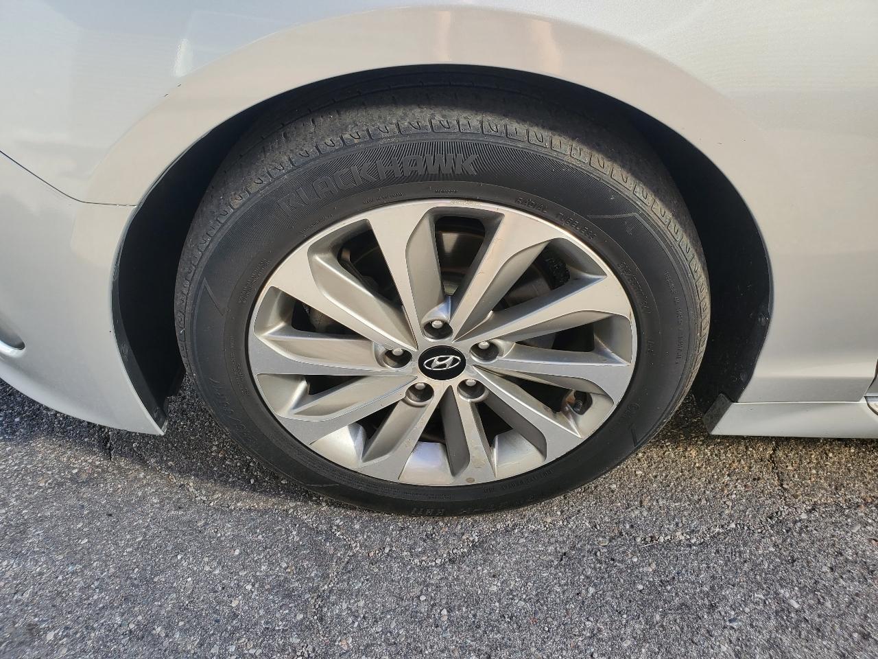 Hyundai Sonata Sport 2.4L PZEV 2017