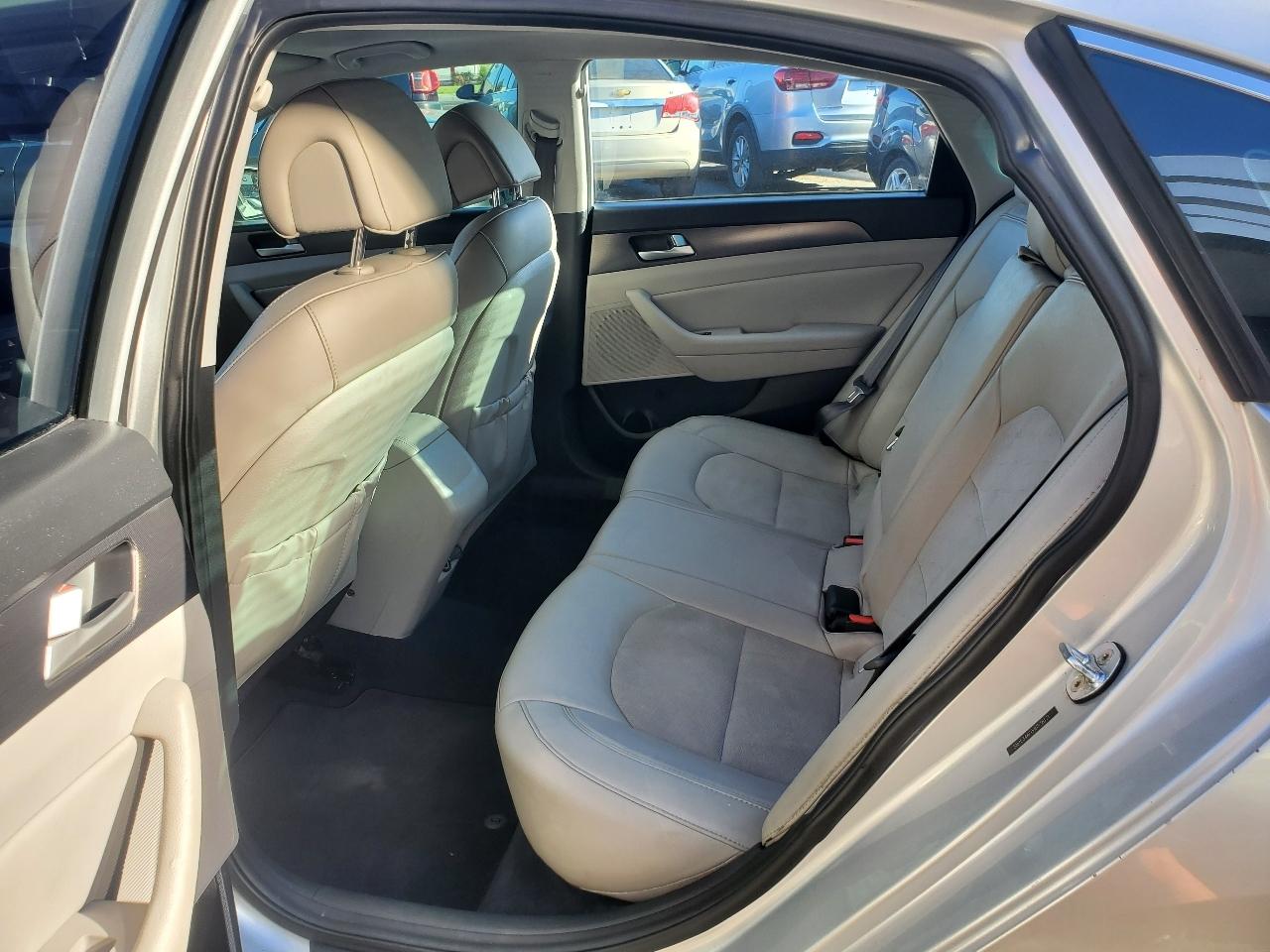 Hyundai Sonata Sport 2.4L PZEV 2017