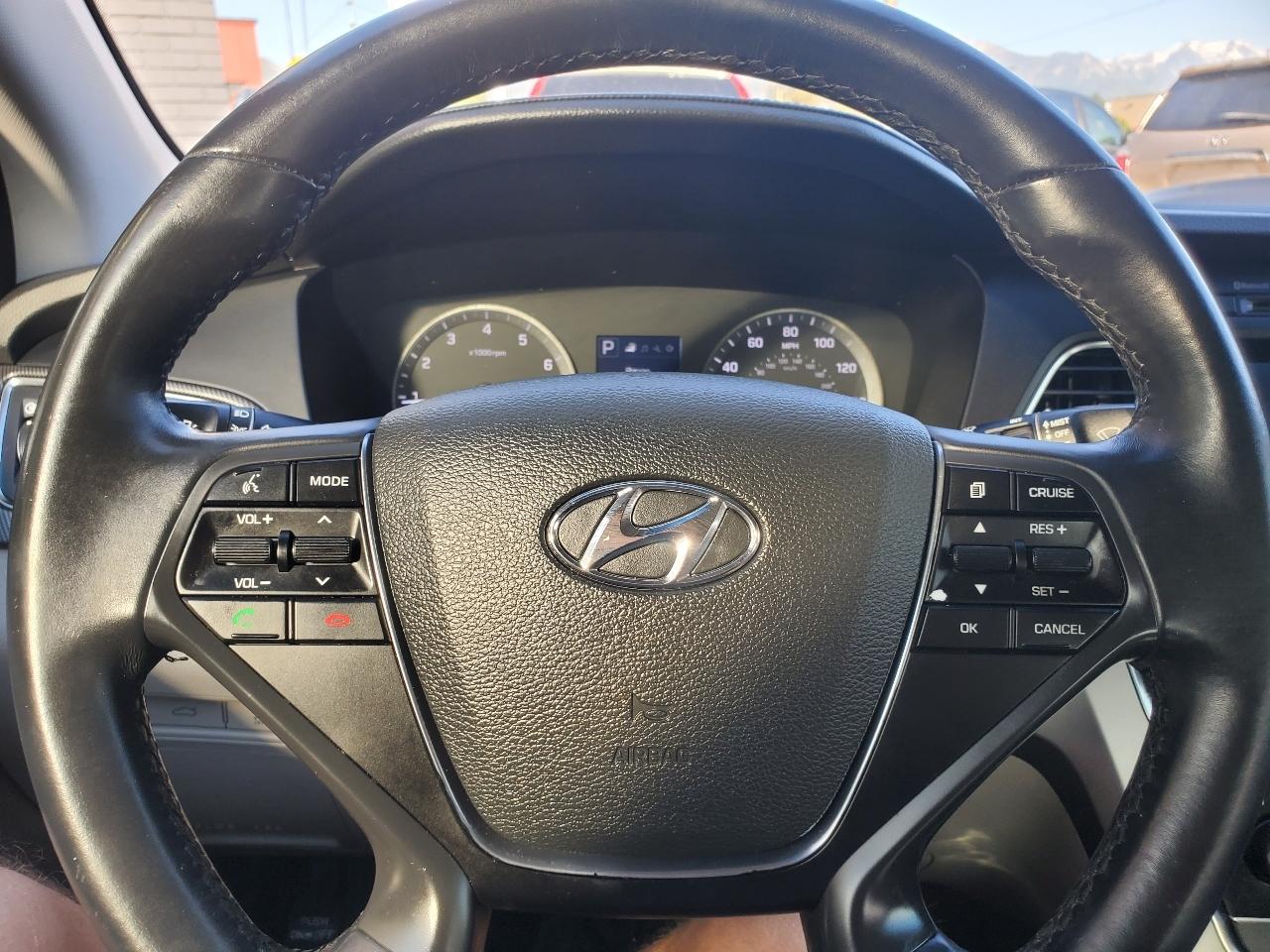 Hyundai Sonata Sport 2.4L PZEV 2017