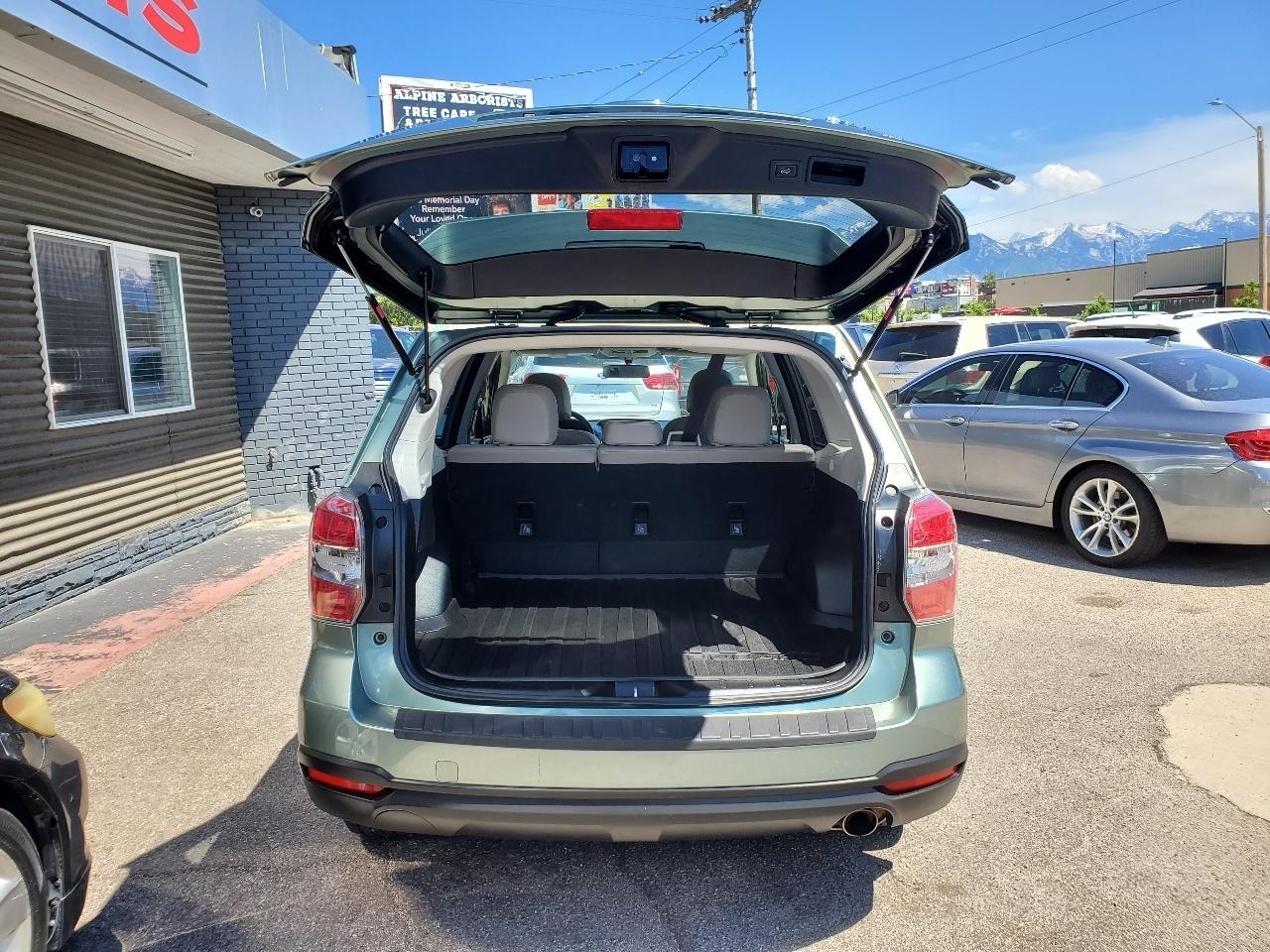 Subaru Forester 4dr Auto 2.5i Limited PZEV 2014