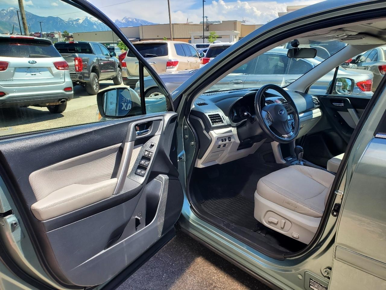 Subaru Forester 4dr Auto 2.5i Limited PZEV 2014
