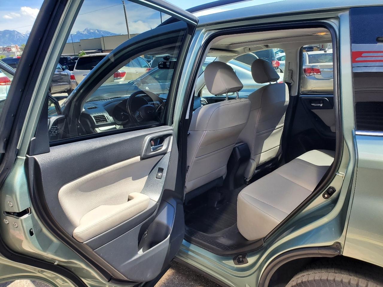 Subaru Forester 4dr Auto 2.5i Limited PZEV 2014