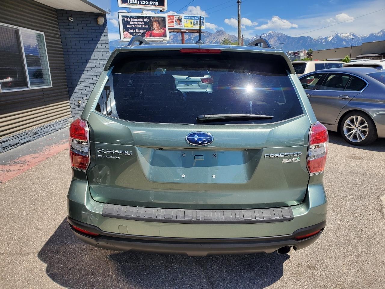 Subaru Forester 4dr Auto 2.5i Limited PZEV 2014