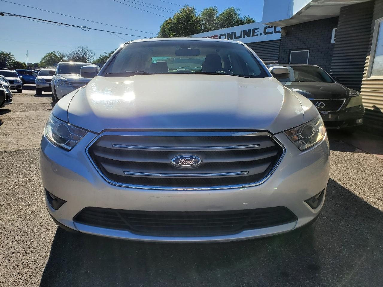 Ford Taurus 4dr Sdn SEL AWD 2013