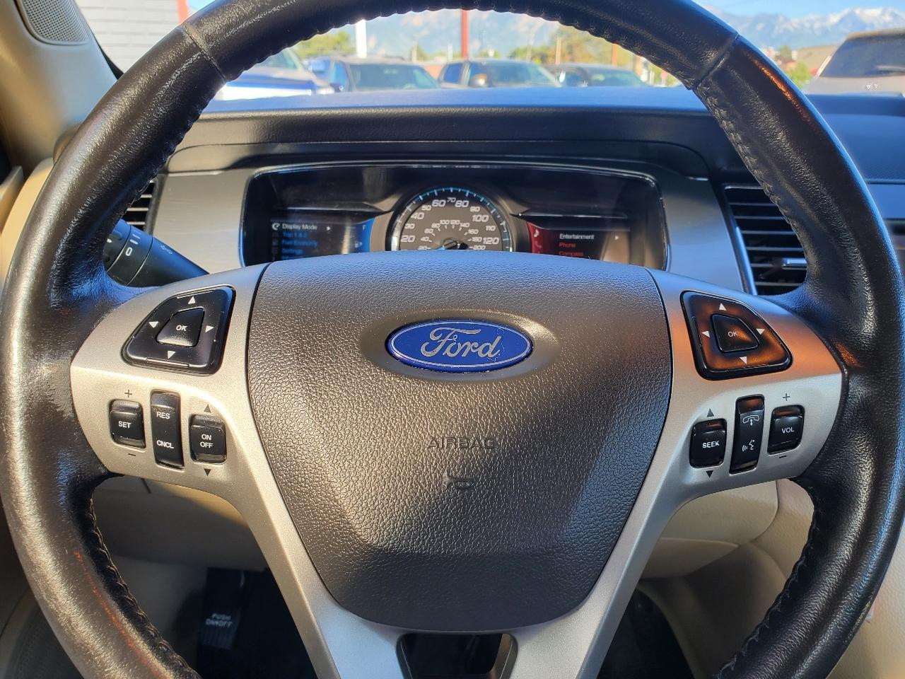 Ford Taurus 4dr Sdn SEL AWD 2013