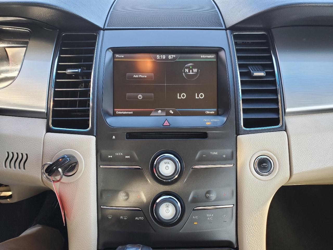 Ford Taurus 4dr Sdn SEL AWD 2013