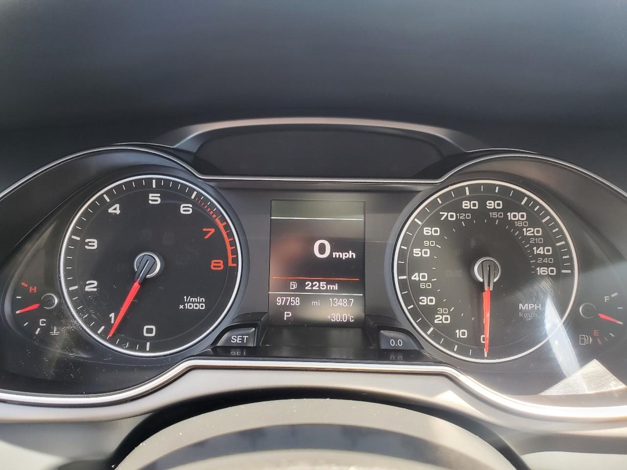 Audi A4 4dr Sdn CVT FrontTrak 2.0T Premium Plus 2013