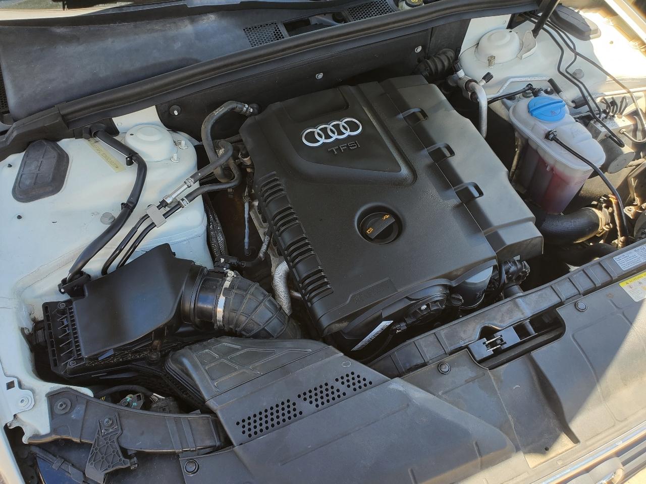Audi A4 4dr Sdn CVT FrontTrak 2.0T Premium Plus 2013